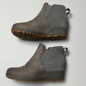 Sorel women's Gray Chelsea heeled wedge Boots